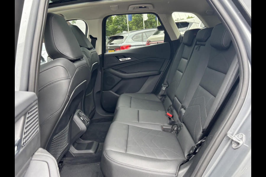 BMW 2 Serie Active Tourer 225e xDrive PANO | ELEK. TREKHAAK | CAMERA