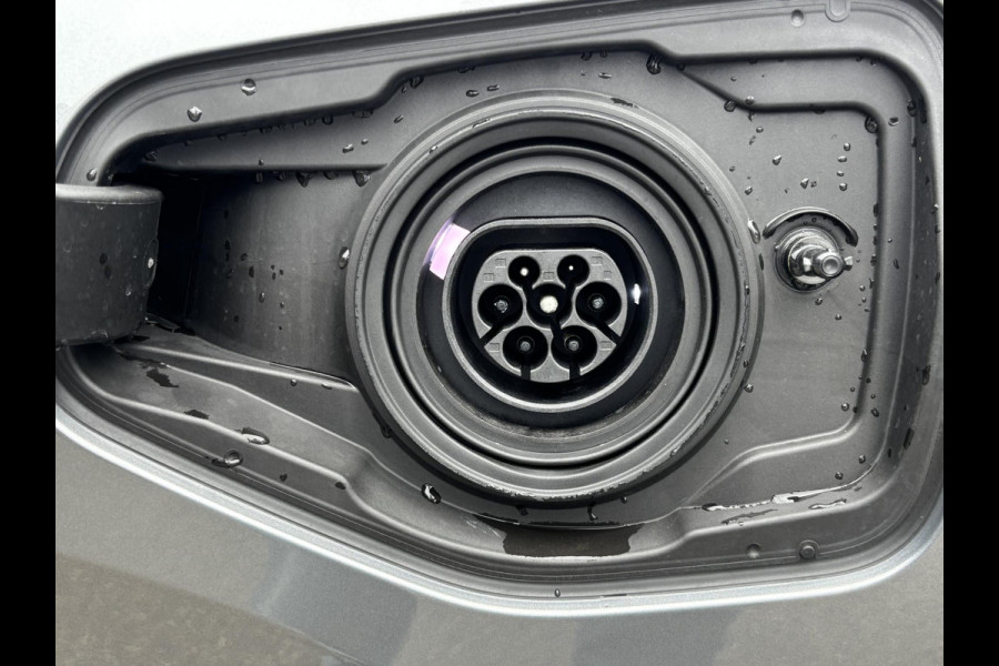 BMW 2 Serie Active Tourer 225e xDrive PANO | ELEK. TREKHAAK | CAMERA