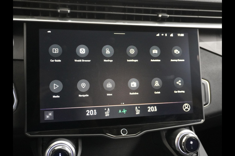 Lynk & Co 01 1.5 PHEV AUT-7 261pk 4wd Pano-Schuif-K-dak 20" 360°Camera Apple Carplay Android Auto Adaptive-Cr Navi Pdc-a+v Ecc Keyless Led M- Elek.Memory.Stoel File assistent Dodehoek detector Elektrisch bedienbare achterklep Rijstrooksensor Wifi Verkeersbord detectie 425Nm koppel 3,6kw laadvermogen A-label Euro 6 Hybride Benzine / Elektrisch rijden tot ca 69km  1800kg trekvermogen