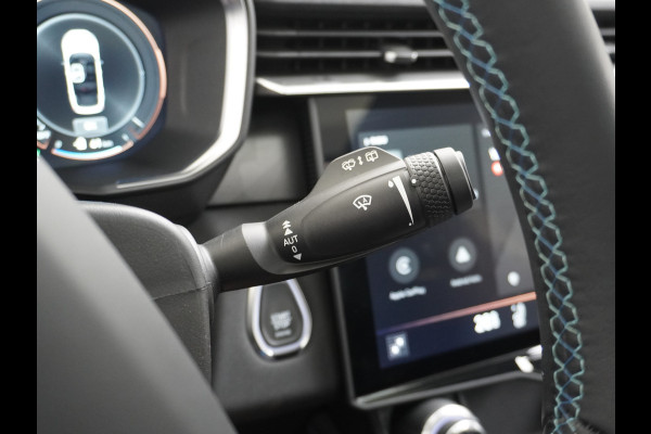 Lynk & Co 01 1.5 PHEV AUT-7 261pk 4wd Pano-Schuif-K-dak 20" 360°Camera Apple Carplay Android Auto Adaptive-Cr Navi Pdc-a+v Ecc Keyless Led M- Elek.Memory.Stoel File assistent Dodehoek detector Elektrisch bedienbare achterklep Rijstrooksensor Wifi Verkeersbord detectie 425Nm koppel 3,6kw laadvermogen A-label Euro 6 Hybride Benzine / Elektrisch rijden tot ca 69km  1800kg trekvermogen
