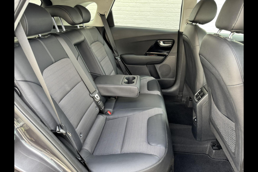 Kia Niro 1.6 GDi Hybrid ComfortLine Adaptive cruise control Climate control Apple / Android Parkeersensoren v/a
