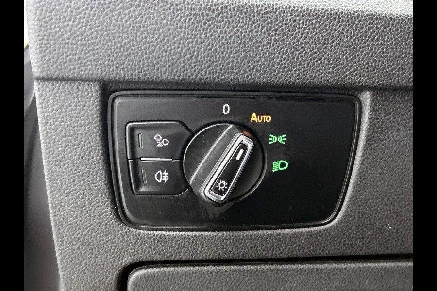 Volkswagen Arteon 1.5 TSI Elegance(NL-auto, Goed onderH, Navi, Carplay, StoelV, Parkeersensoren, Etc)