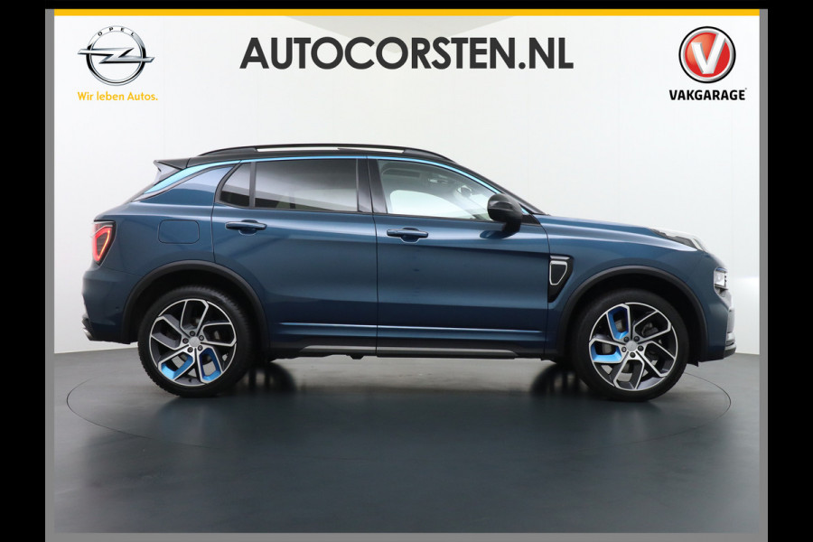 Lynk & Co 01 1.5 PHEV AUT-7 4wd 261pk Pano-Schuif-K-dak 20" 360°Camera Apple Carplay Android Auto Adaptive-Cr NaviPdc-a+v Ecc Keyless Led M-B Elek.Memory.Stoel File assistent Dodehoek detector Elektrisch bedienbare achterklep Rijstrooksensor Wifi Verkeersbord detectie 425Nm koppel 3,7kw laadvermogen A-label Euro 6 Hybride Benzine / Elektrisch rijden tot ca 69km  1800kg trekvermogen