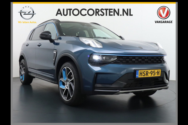Lynk & Co 01 1.5 PHEV AUT-7 4wd 261pk Pano-Schuif-K-dak 20" 360°Camera Apple Carplay Android Auto Adaptive-Cr NaviPdc-a+v Ecc Keyless Led M-B Elek.Memory.Stoel File assistent Dodehoek detector Elektrisch bedienbare achterklep Rijstrooksensor Wifi Verkeersbord detectie 425Nm koppel 3,7kw laadvermogen A-label Euro 6 Hybride Benzine / Elektrisch rijden tot ca 69km  1800kg trekvermogen