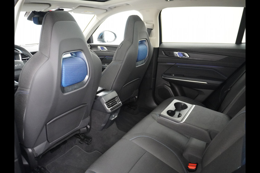 Lynk & Co 01 1.5 PHEV AUT-7 4wd 261pk Pano-Schuif-K-dak 20" 360°Camera Apple Carplay Android Auto Adaptive-Cr NaviPdc-a+v Ecc Keyless Led M-B Elek.Memory.Stoel File assistent Dodehoek detector Elektrisch bedienbare achterklep Rijstrooksensor Wifi Verkeersbord detectie 425Nm koppel 3,7kw laadvermogen A-label Euro 6 Hybride Benzine / Elektrisch rijden tot ca 69km  1800kg trekvermogen