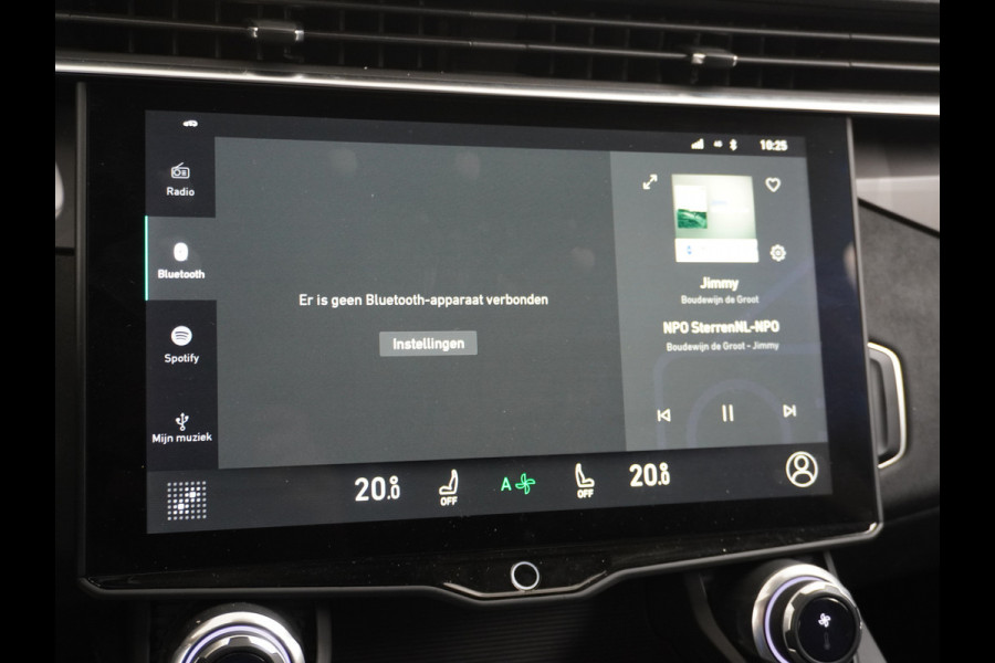 Lynk & Co 01 1.5 PHEV AUT-7 4wd 261pk Pano-Schuif-K-dak 20" 360°Camera Apple Carplay Android Auto Adaptive-Cr NaviPdc-a+v Ecc Keyless Led M-B Elek.Memory.Stoel File assistent Dodehoek detector Elektrisch bedienbare achterklep Rijstrooksensor Wifi Verkeersbord detectie 425Nm koppel 3,7kw laadvermogen A-label Euro 6 Hybride Benzine / Elektrisch rijden tot ca 69km  1800kg trekvermogen