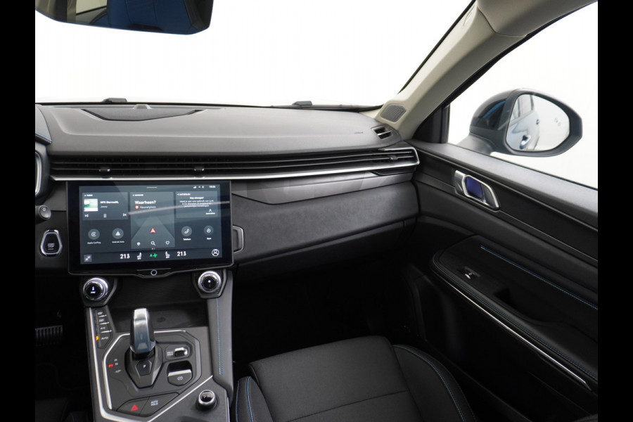 Lynk & Co 01 1.5 PHEV AUT-7 4wd 261pk Pano-Schuif-K-dak 20" 360°Camera Apple Carplay Android Auto Adaptive-Cr NaviPdc-a+v Ecc Keyless Led M-B Elek.Memory.Stoel File assistent Dodehoek detector Elektrisch bedienbare achterklep Rijstrooksensor Wifi Verkeersbord detectie 425Nm koppel 3,7kw laadvermogen A-label Euro 6 Hybride Benzine / Elektrisch rijden tot ca 69km  1800kg trekvermogen