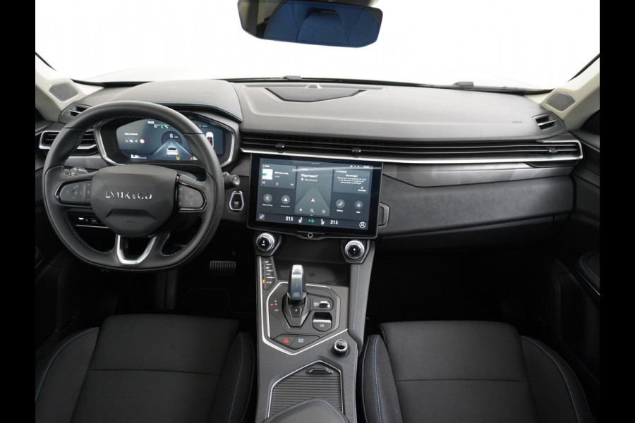 Lynk & Co 01 1.5 PHEV AUT-7 4wd 261pk Pano-Schuif-K-dak 20" 360°Camera Apple Carplay Android Auto Adaptive-Cr NaviPdc-a+v Ecc Keyless Led M-B Elek.Memory.Stoel File assistent Dodehoek detector Elektrisch bedienbare achterklep Rijstrooksensor Wifi Verkeersbord detectie 425Nm koppel 3,7kw laadvermogen A-label Euro 6 Hybride Benzine / Elektrisch rijden tot ca 69km  1800kg trekvermogen