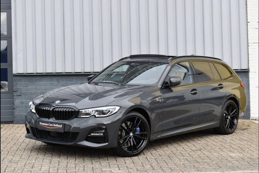 BMW 3 Serie Touring 330e xDrive M-Sport 292 Pk Dravit Grijs Metallic Pano Memory Head-Up Leder Keyless Trekhaak 19 Inch