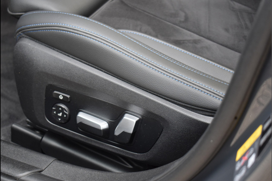 BMW 3 Serie Touring 330e xDrive M-Sport 292 Pk Dravit Grijs Metallic Pano Memory Head-Up Leder Keyless Trekhaak 19 Inch
