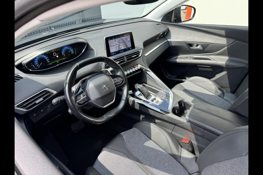 Peugeot 3008 1.6 HYbrid 225 Allure