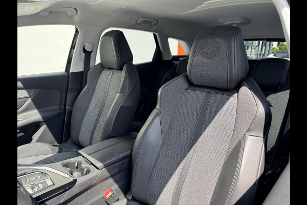 Peugeot 3008 1.6 HYbrid 225 Allure