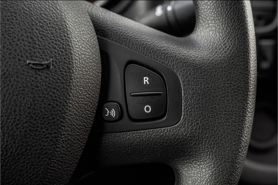 Renault Trafic 2.0 dCi 120PK| L1H1 | LED | Navigatie | Cruise | 3-Zits | Airco | PDC | Euro 6