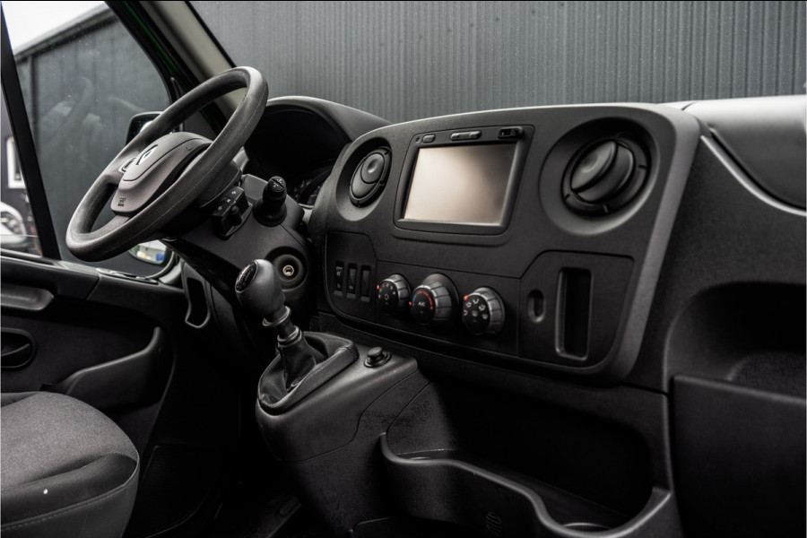 Renault Master T35 dCi | L3H2 | Imperiaal | Ladder | PDC | Camera | Navi | Cruise | Airco | Zijschuifdeur R+L | Euro 6