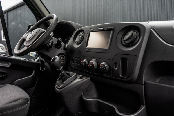 Renault Master T35 dCi | L3H2 | Imperiaal | Ladder | PDC | Camera | Navi | Cruise | Airco | Zijschuifdeur R+L | Euro 6