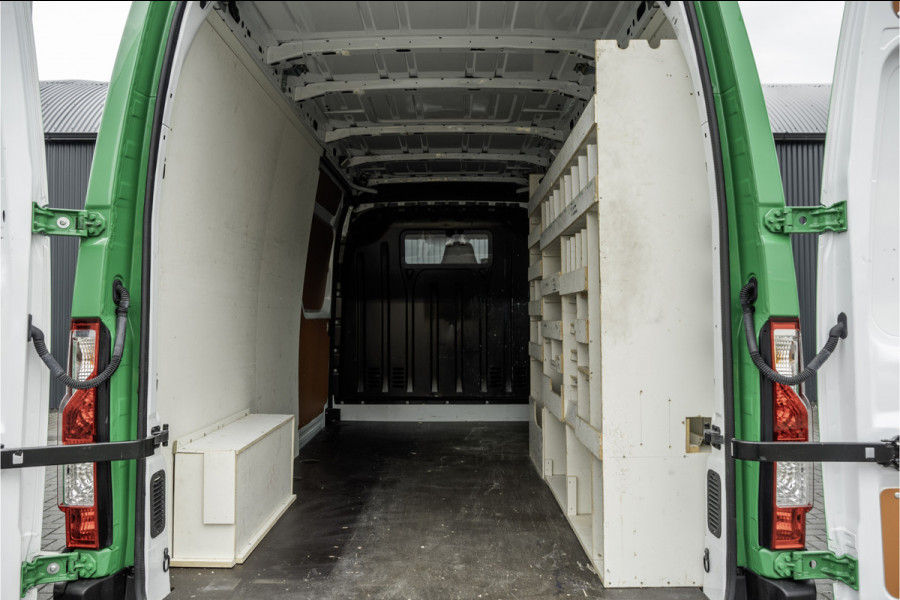 Renault Master T35 dCi | L3H2 | Imperiaal | Ladder | PDC | Camera | Navi | Cruise | Airco | Zijschuifdeur R+L | Euro 6