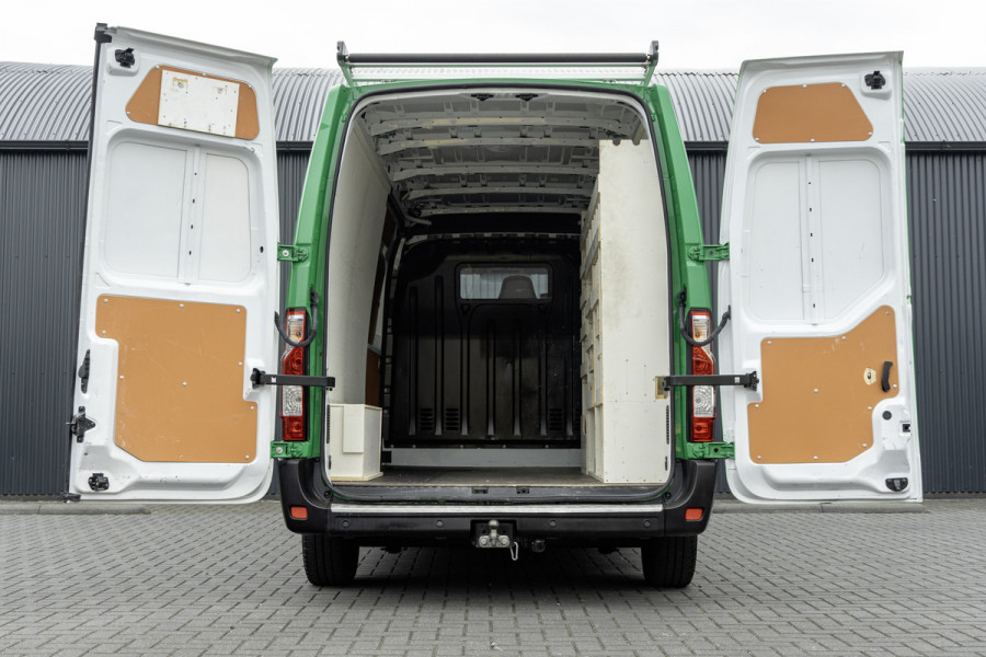Renault Master T35 dCi | L3H2 | Imperiaal | Ladder | PDC | Camera | Navi | Cruise | Airco | Zijschuifdeur R+L | Euro 6