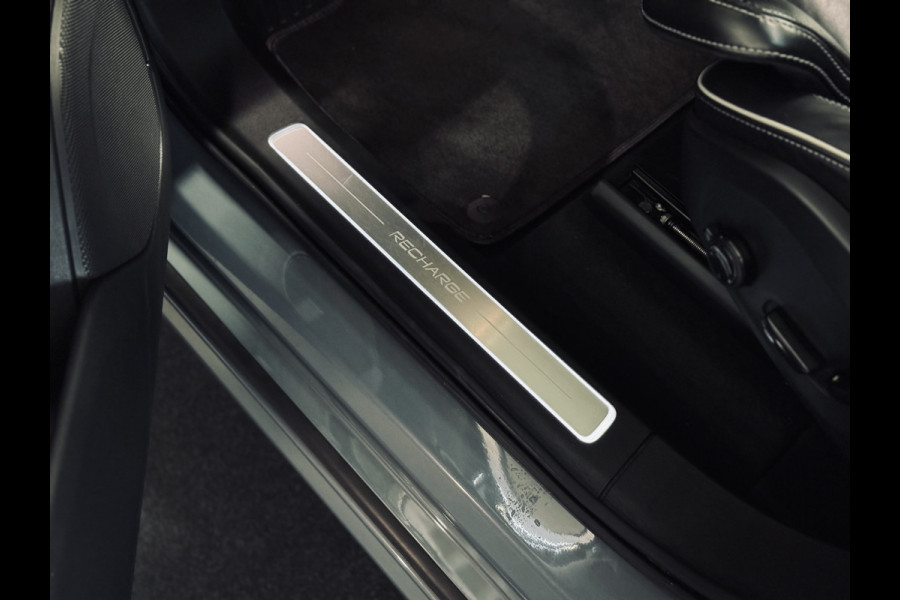 Volvo XC90 T8 Recharge AWD R-Design | 22" | Panorama | Trekhaak