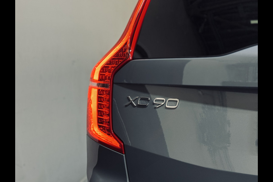 Volvo XC90 T8 Recharge AWD R-Design | 22" | Panorama | Trekhaak