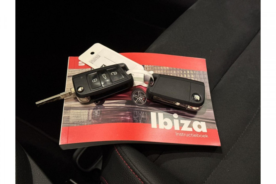 Seat Ibiza 1.5 TSI FR Business Intense Plus - Automaat - Navi - Schuifdak - Org.NL