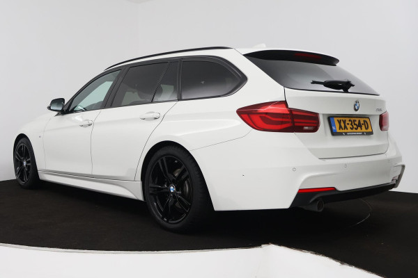 BMW 3 Serie Touring 318i M Sport Edition (STOELVERWARMING, NAVIGATIE, PARKEERSENSOREN, AUTOMAAT, CRUISE CONTROL, NL-AUTO)