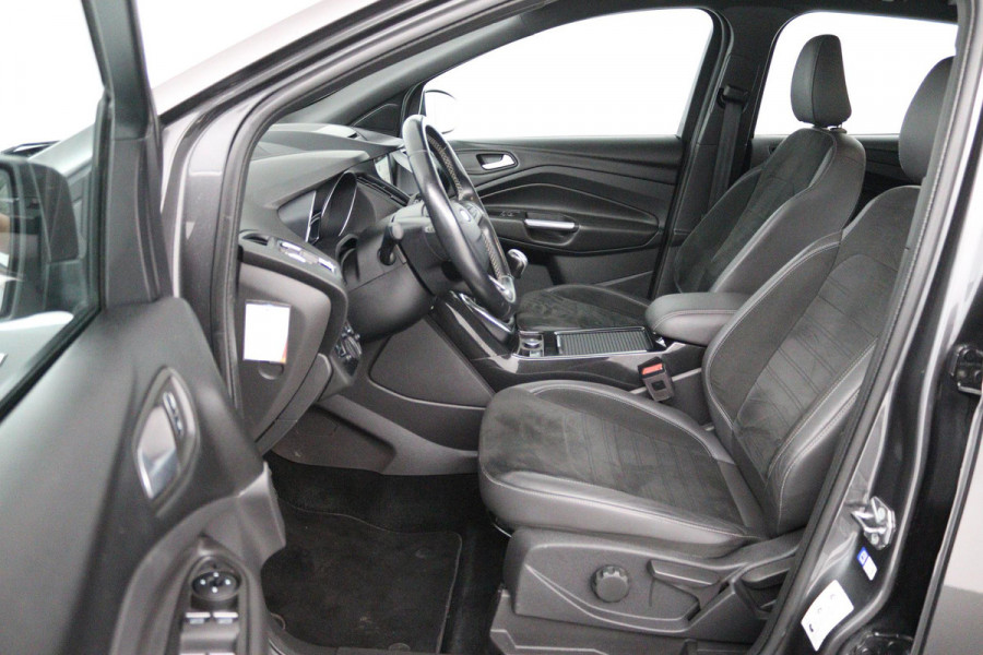 Ford Kuga 1.5 EcoBoost ST Line (PARKEERSENSOREN, CRUISE, TREKHAAK, GOED ONDERHOUDEN)