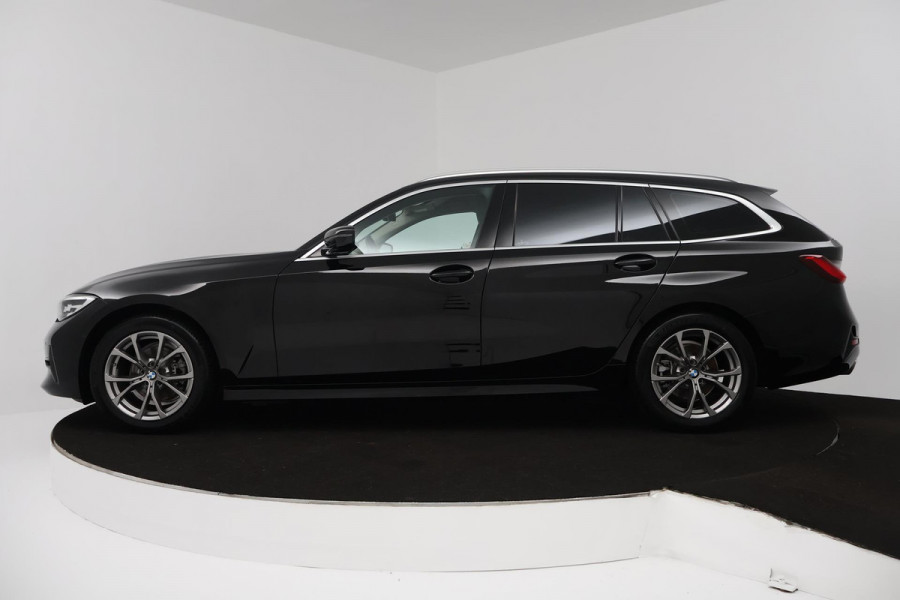 BMW 3 Serie Touring 318i Executive Edition (PARKEERSENSOREN, CRUISE CONTROL, NAVIGATIE, NL-AUTO, DEALER ONDERHOUDEN)
