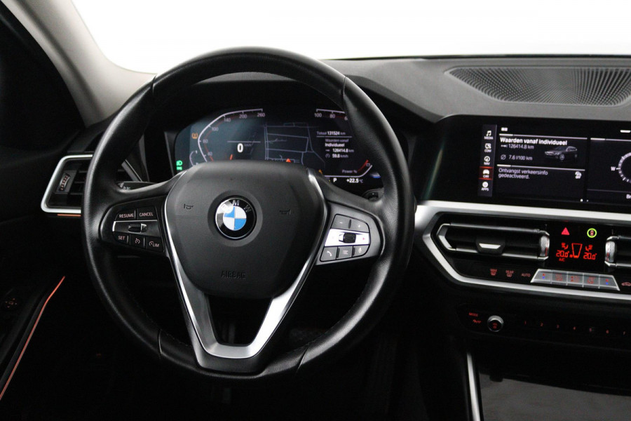 BMW 3 Serie Touring 318i Executive Edition (PARKEERSENSOREN, CRUISE CONTROL, NAVIGATIE, NL-AUTO, DEALER ONDERHOUDEN)