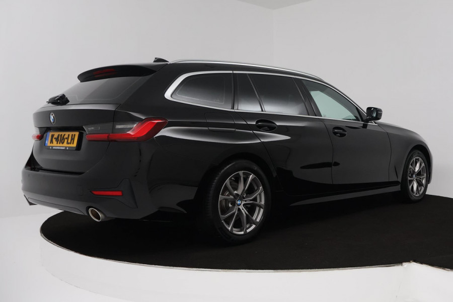 BMW 3 Serie Touring 318i Executive Edition (PARKEERSENSOREN, CRUISE CONTROL, NAVIGATIE, NL-AUTO, DEALER ONDERHOUDEN)
