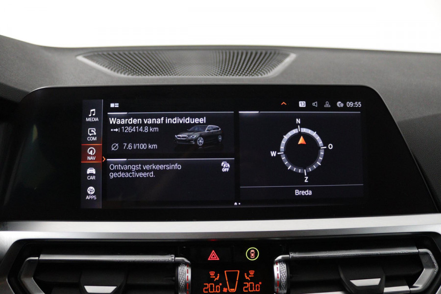 BMW 3 Serie Touring 318i Executive Edition (PARKEERSENSOREN, CRUISE CONTROL, NAVIGATIE, NL-AUTO, DEALER ONDERHOUDEN)
