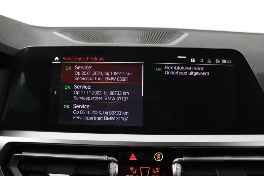 BMW 3 Serie Touring 318i Executive Edition (PARKEERSENSOREN, CRUISE CONTROL, NAVIGATIE, NL-AUTO, DEALER ONDERHOUDEN)