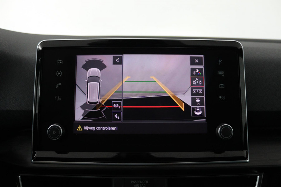 Seat Tarraco 1.5 TSI Xcellence (PANORAMADAK, ACHTERUITRIJCAMERA, PARKEERSENSOREN, NAVIGATIE, CRUISE ADAPTIEF, GOED ONDERHOUDEN)