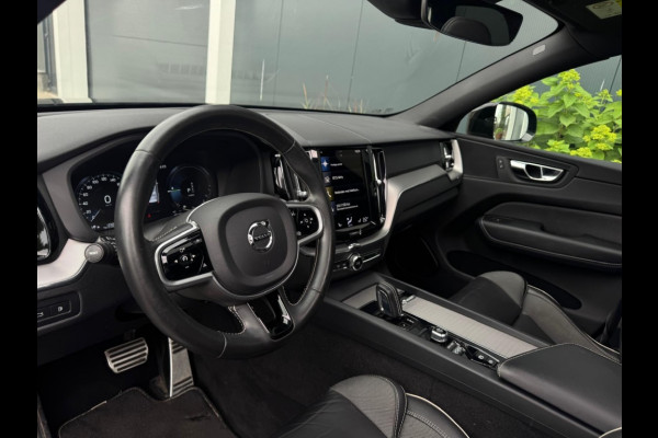 Volvo XC60 2.0 T6 AWD R-Design M22 FULL PANO NAVI CLIMATE PDC SPORTVELGEN