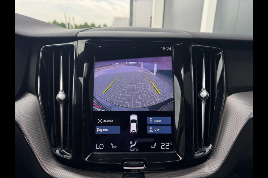 Volvo XC60 2.0 T6 AWD R-Design M22 FULL PANO NAVI CLIMATE PDC SPORTVELGEN