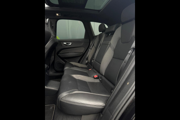 Volvo XC60 2.0 T6 AWD R-Design M22 FULL PANO NAVI CLIMATE PDC SPORTVELGEN