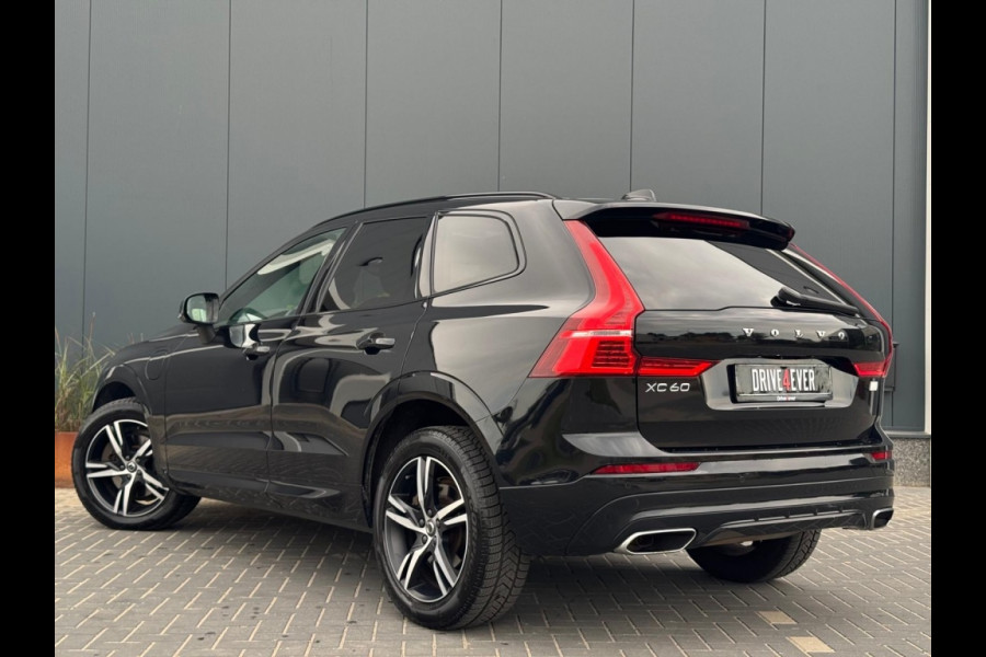 Volvo XC60 2.0 T6 AWD R-Design M22 FULL PANO NAVI CLIMATE PDC SPORTVELGEN