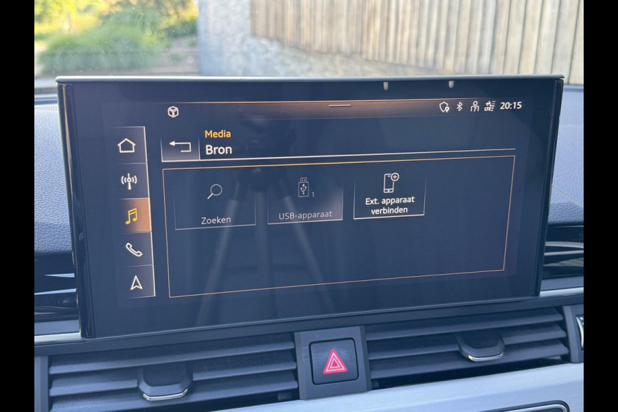Audi A4 Avant 35 TFSI S-line Automaat | Panoramadak | Leer/alcantara bekleding | Elektrisch verstelbare bestuurdersstoel | LED verlichti