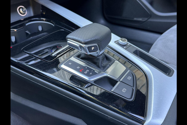 Audi A4 Avant 35 TFSI S-line Automaat | Panoramadak | Leer/alcantara bekleding | Elektrisch verstelbare bestuurdersstoel | LED verlichti
