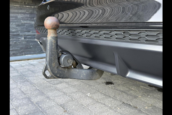 Audi A4 Avant 35 TFSI S-line Automaat | Panoramadak | Leer/alcantara bekleding | Elektrisch verstelbare bestuurdersstoel | LED verlichti