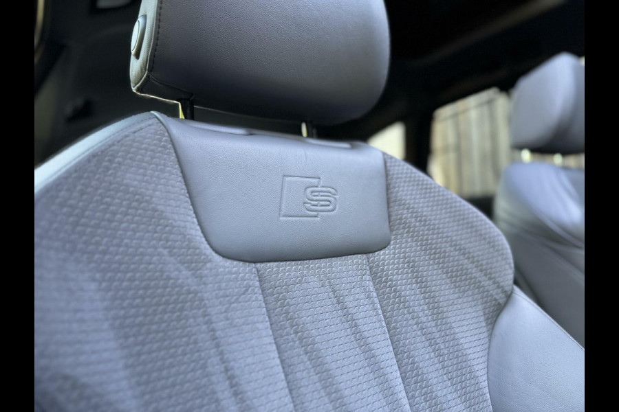 Audi A4 Avant 35 TFSI S-line Automaat | Panoramadak | Leer/alcantara bekleding | Elektrisch verstelbare bestuurdersstoel | LED verlichti