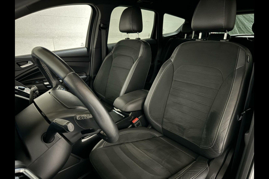 Ford Kuga 1.5 EcoBoost ST Line Winterpakket Navi Cruise Trekh.