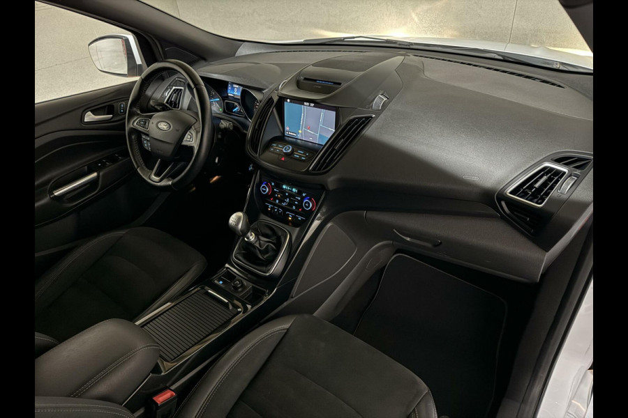 Ford Kuga 1.5 EcoBoost ST Line Winterpakket Navi Cruise Trekh.