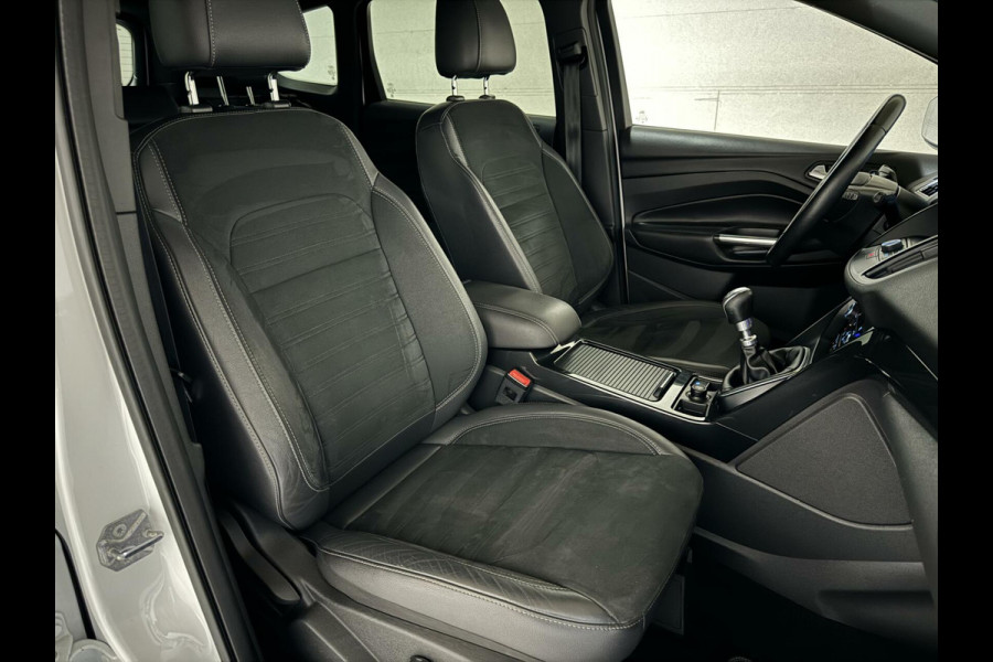 Ford Kuga 1.5 EcoBoost ST Line Winterpakket Navi Cruise Trekh.