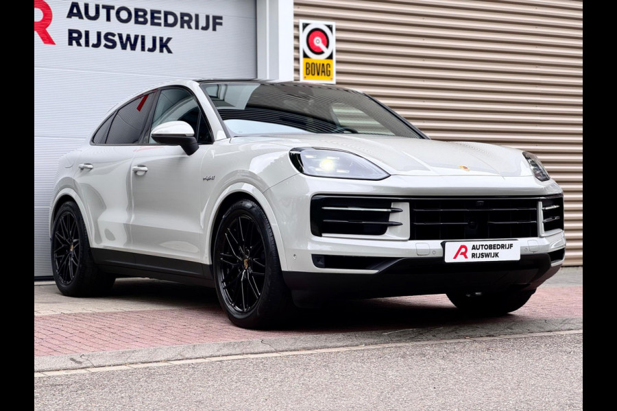 Porsche Cayenne Coupé 3.0 E-Hybrid Pano/360/SportChrono/BTW!