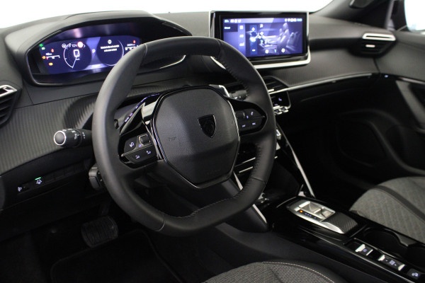 Peugeot 2008 1.2 PureTech 130 Allure |Camera|Navi|