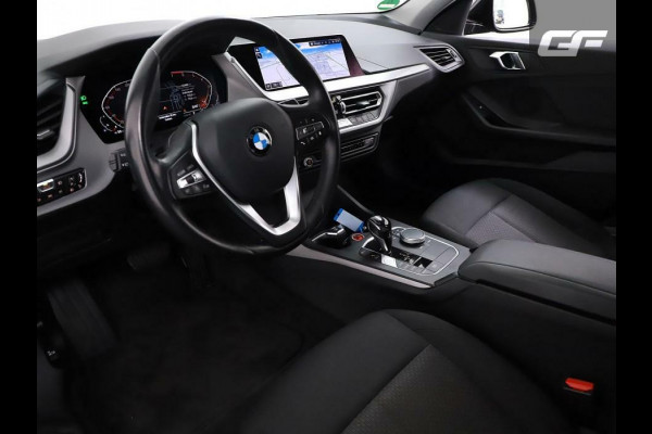 BMW 1-serie 118i Sport Black Edition Navi Cruise CarPlay NAP