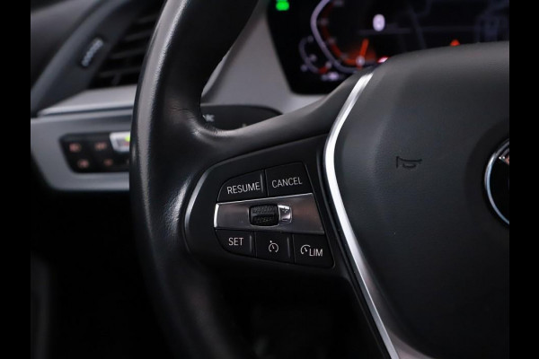 BMW 1-serie 118i Sport Black Edition Navi Cruise CarPlay NAP