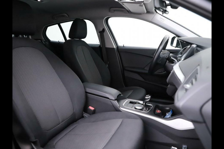 BMW 1-serie 118i Sport Black Edition Navi Cruise CarPlay NAP