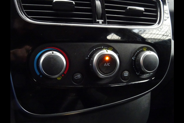 Renault Clio 0.9 TCe Zen * NAVIGATIE * LED !!