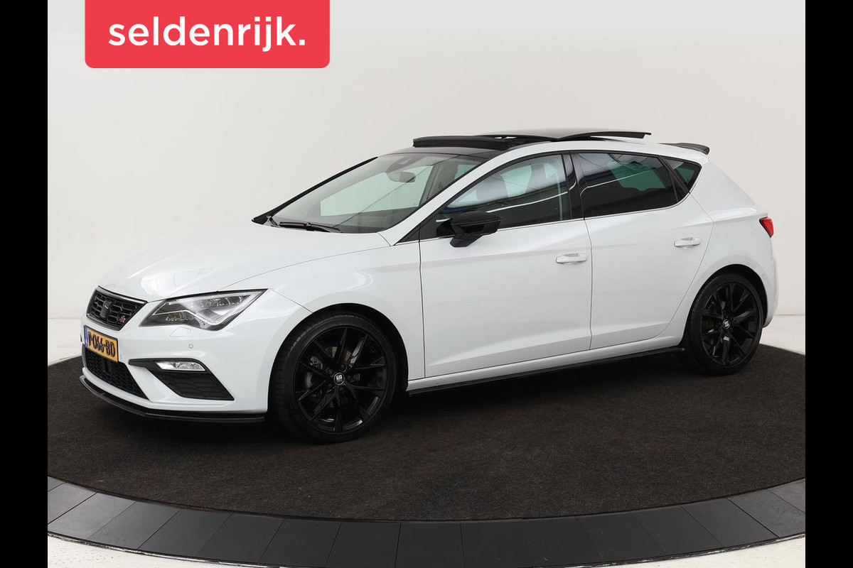 Seat Leon 2.0 TDI FR | Panoramadak | Virtual Cockpit | Maxton | Stoelverwarming | Adaptive cruise | Camera | Carplay | Sfeerverlichting | Full LED Seat Leon 2.0 TDI FR | Panoramadak | Virtual Cockpit | Maxton | Stoelverwarming | Adaptive cruise | Camera | Carplay | Sfeerverlichting | Full LED